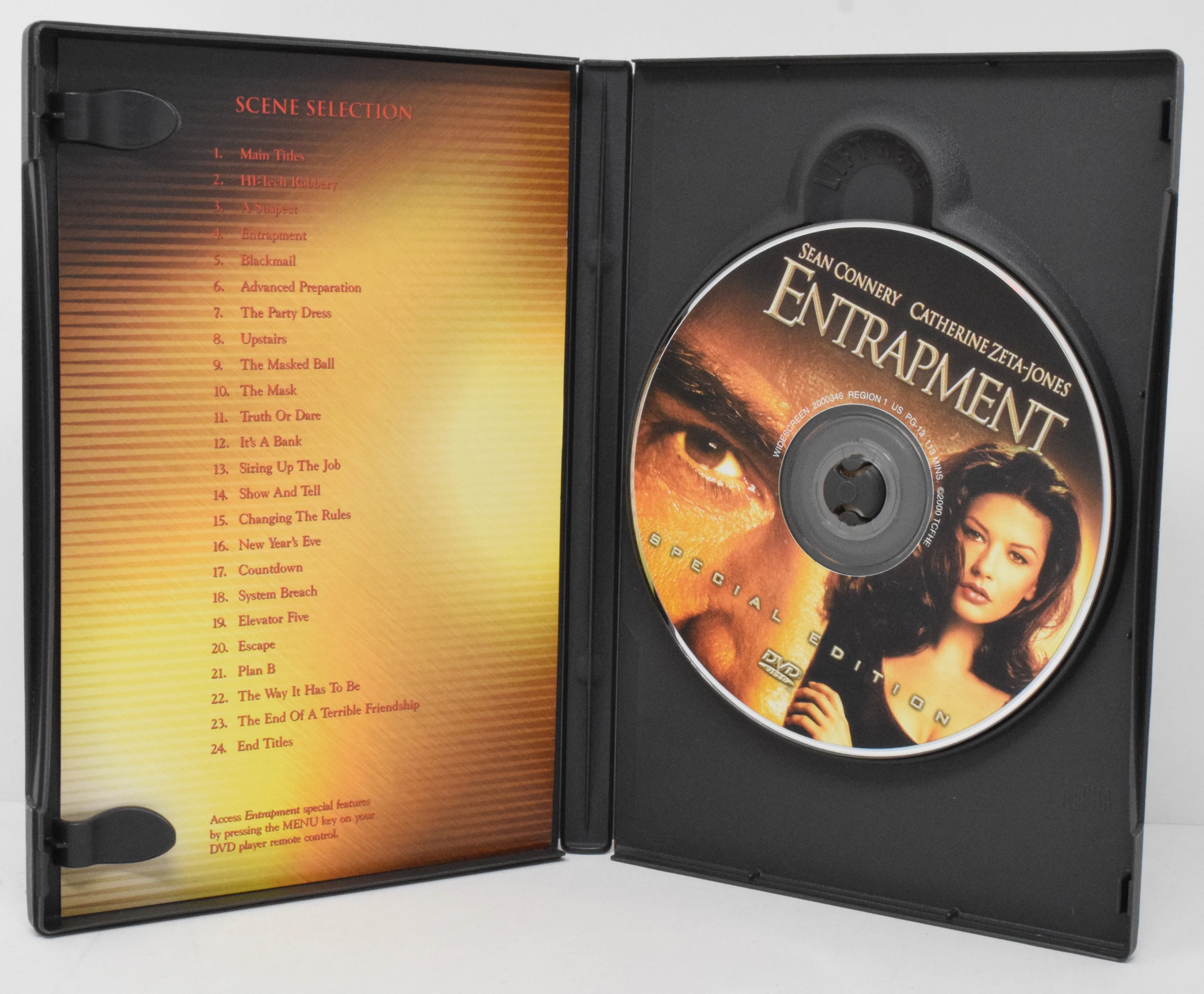 Entrapment DVD - Image 3